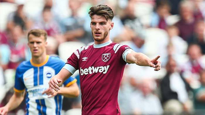 半场战平。 来源：曼联官方推特