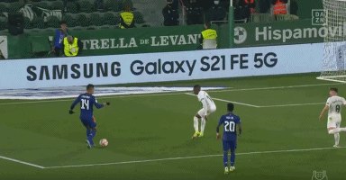 埃迪·豪：球队没有足够球员进行轮换，欧冠目标是晋级淘汰赛